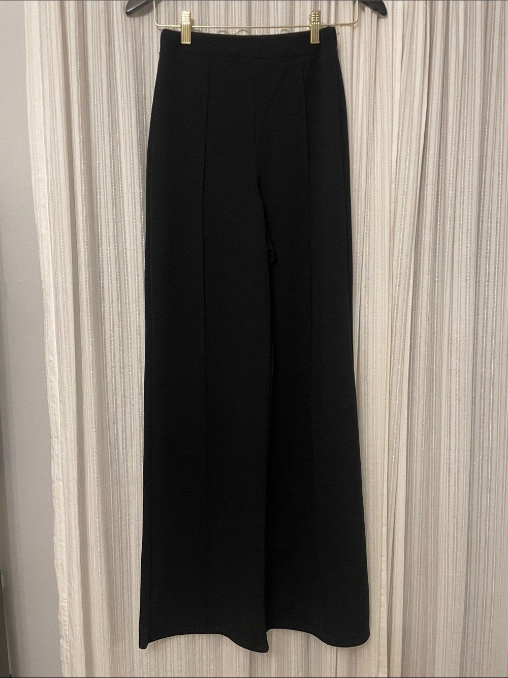 Nasty Gal Women's Black Wide-Leg Dress Pants. Size 4